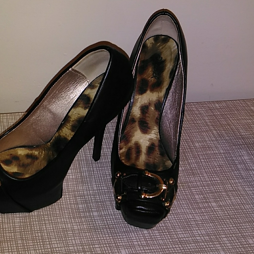 High heel shoes